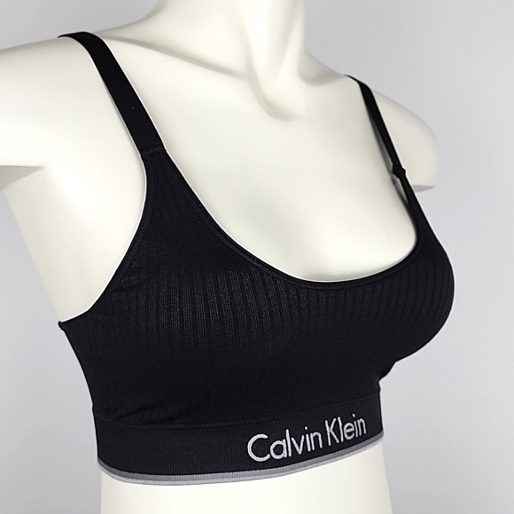 ⭐️2/‎ $30⭐️ Calvin  Klein Limited Edition Black Bralette Size XS